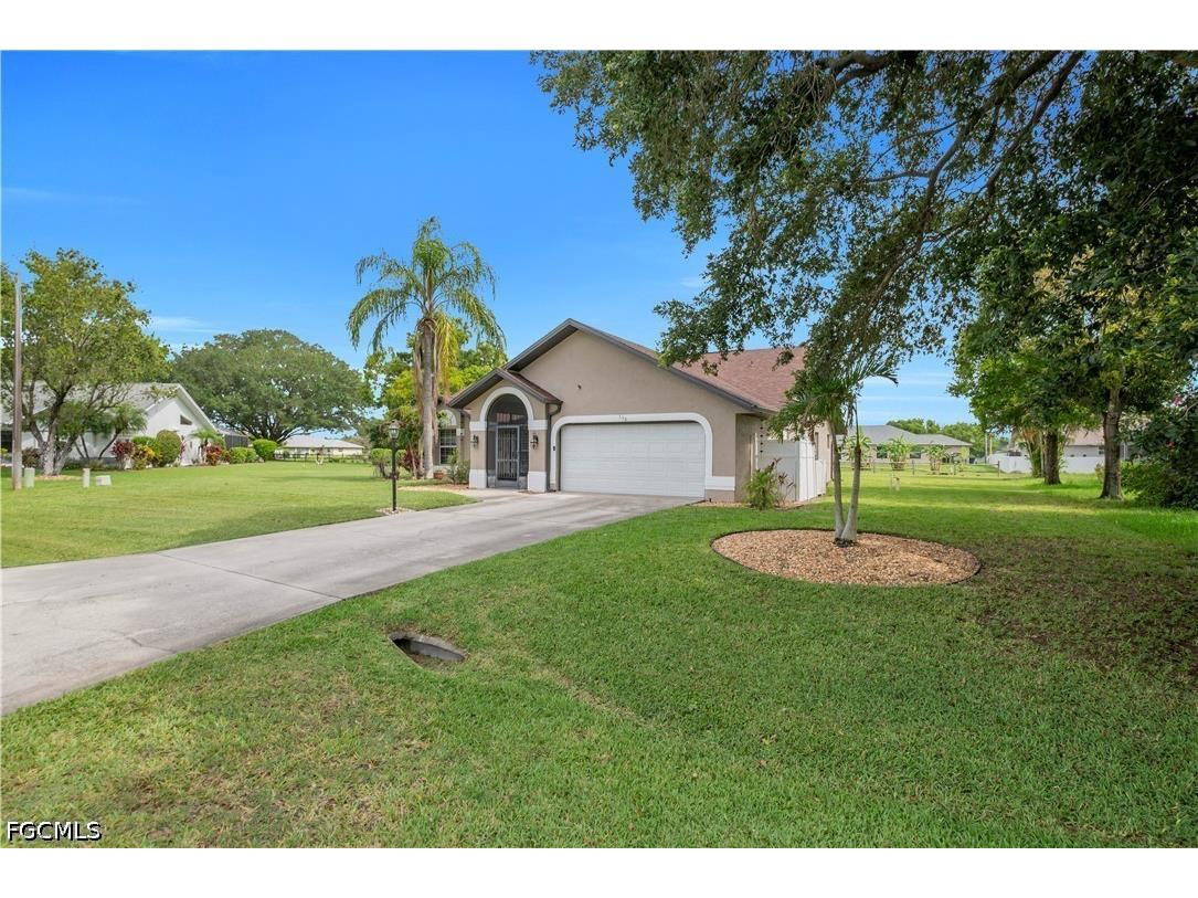 538 Whispering Wind Bend Lehigh Acres FL 33974 2026023796 image5