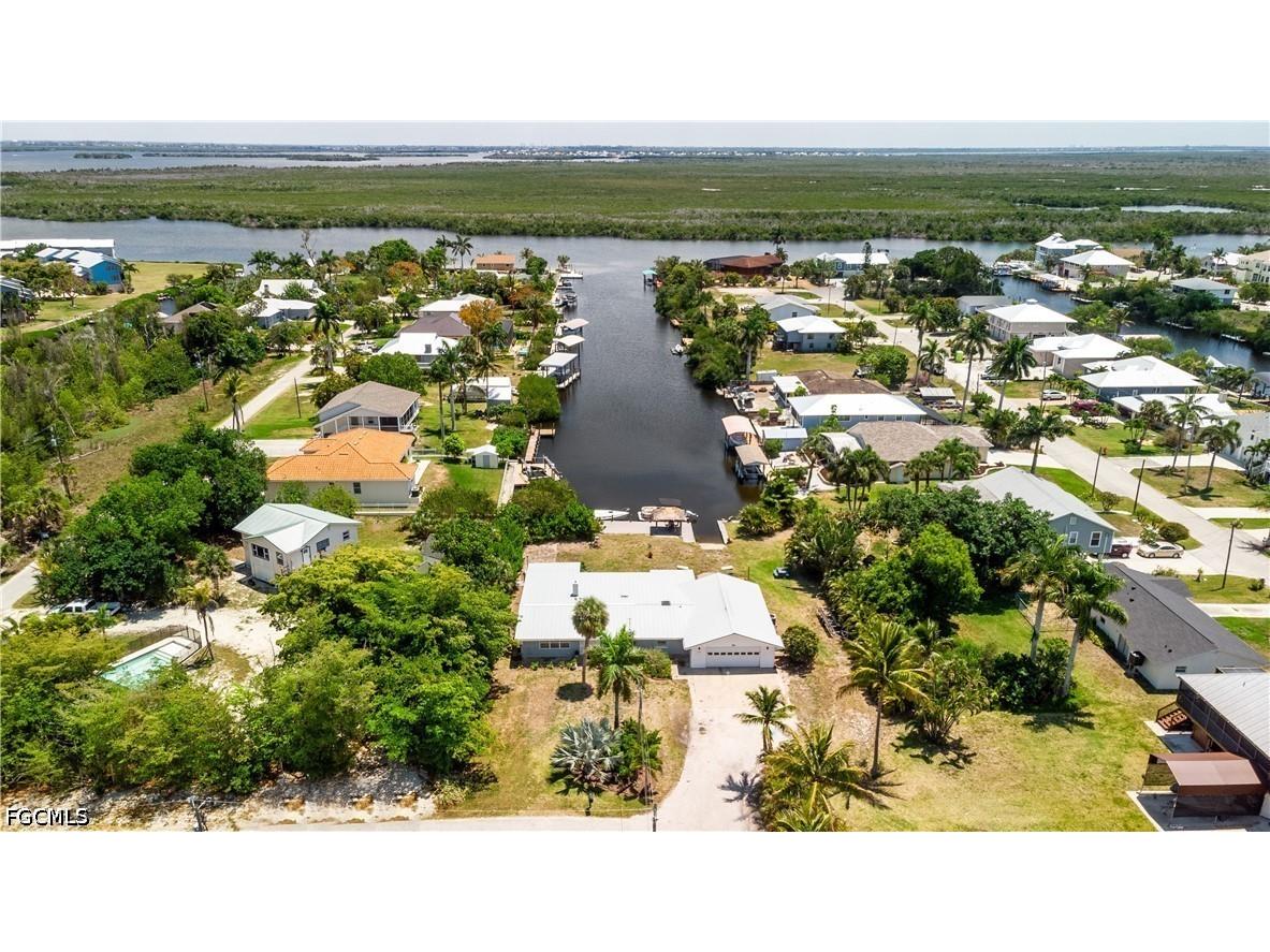 5387 Marina Drive Bokeelia FL 33922 2026021981 image2