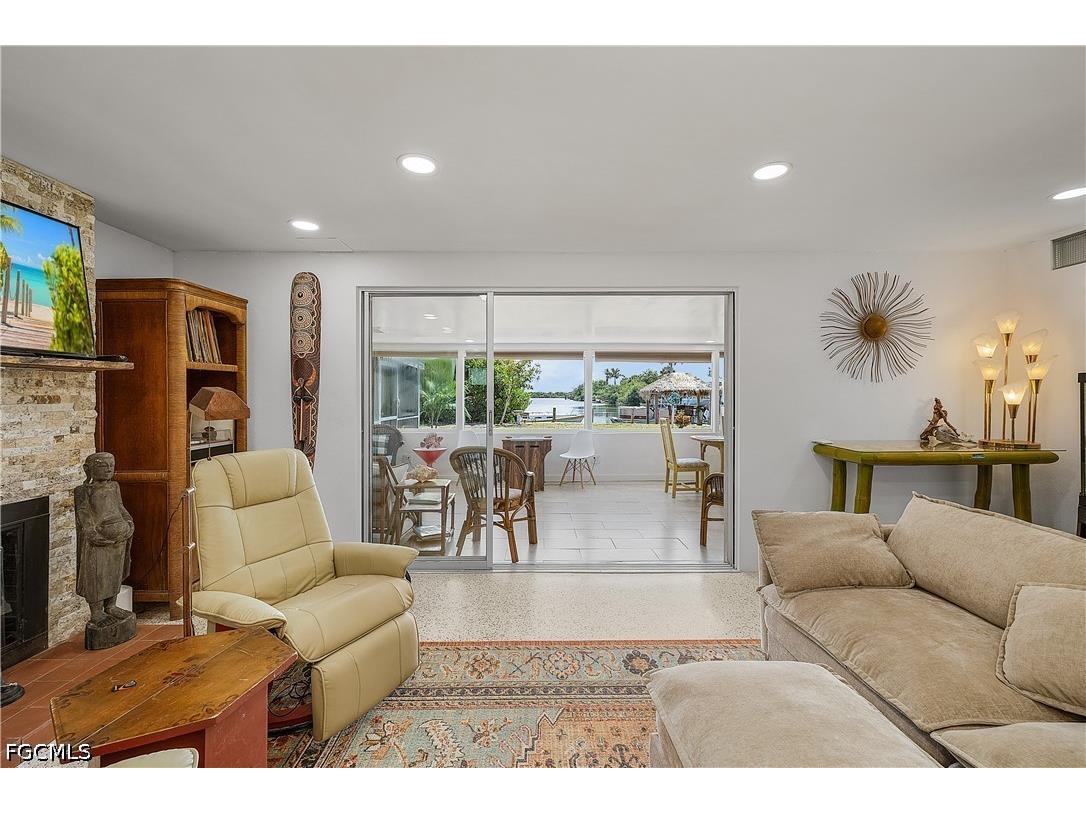 5387 Marina Drive Bokeelia FL 33922 2026021981 image9