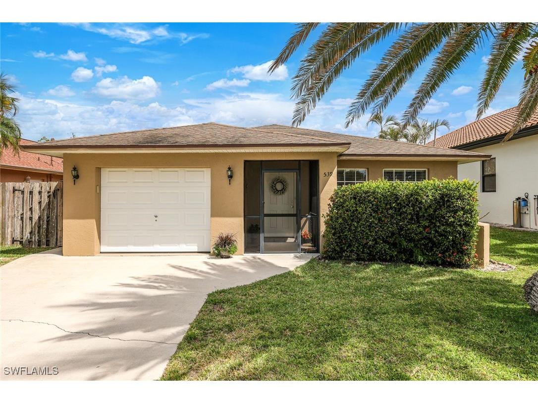539 105th Avenue N Naples FL 34108 225036822 image1