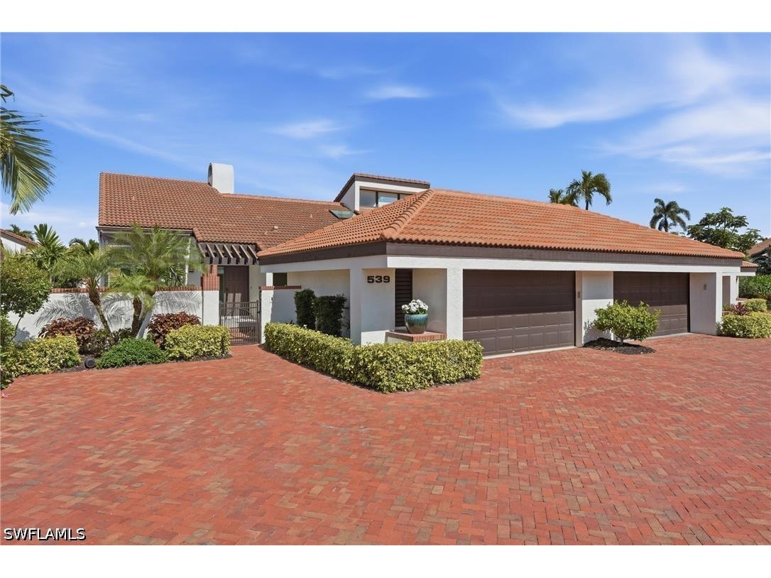 539 Bay Villas Lane Naples FL 34108 226016721 image1