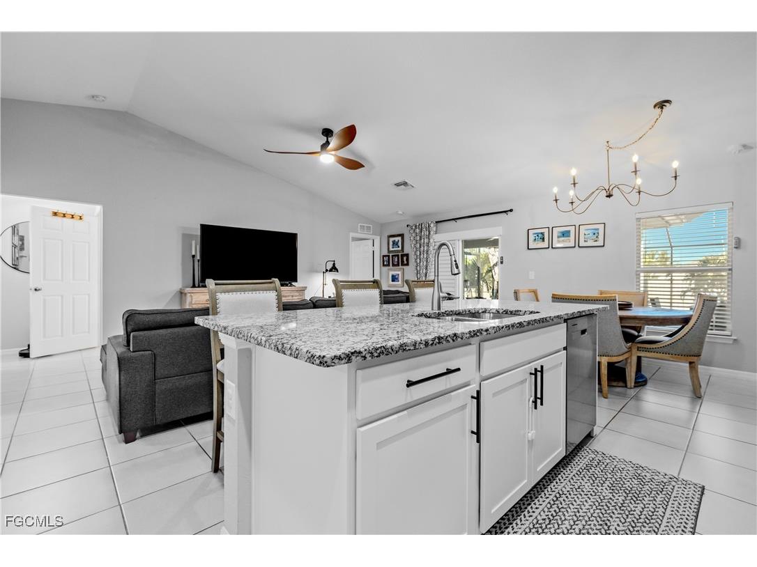 539 NW 13th Street Cape Coral FL 33993 2025018430 image15