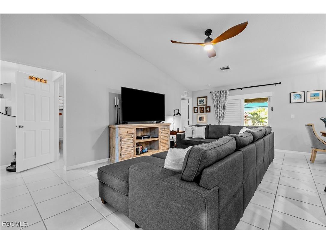 539 NW 13th Street Cape Coral FL 33993 2025018430 image22