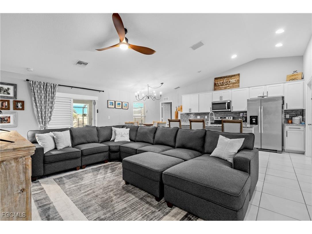 539 NW 13th Street Cape Coral FL 33993 2025018430 image5