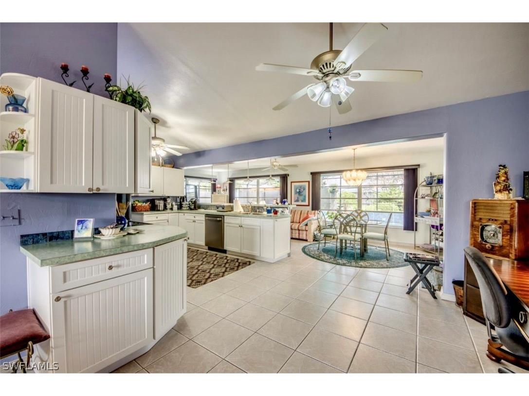 539 W Archer Parkway Cape Coral FL 33904 224040621 image4