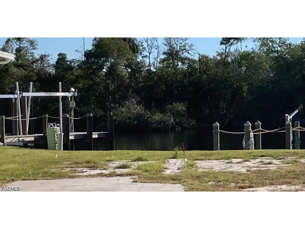 54 Channel Lane Fort Myers FL 33905 2026028796 image16