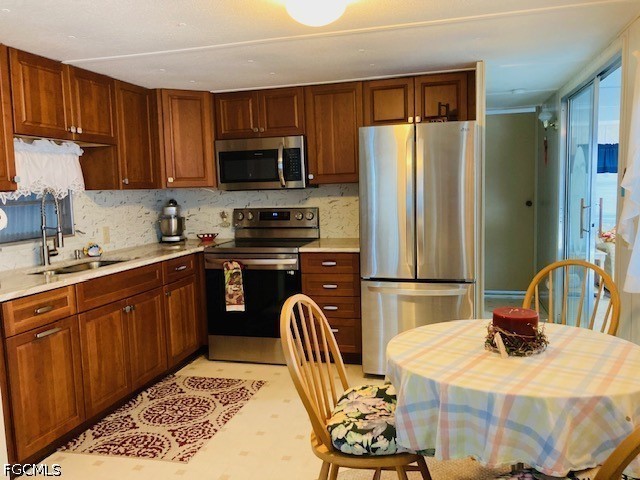 54 Channel Lane Fort Myers FL 33905 2026028796 image6