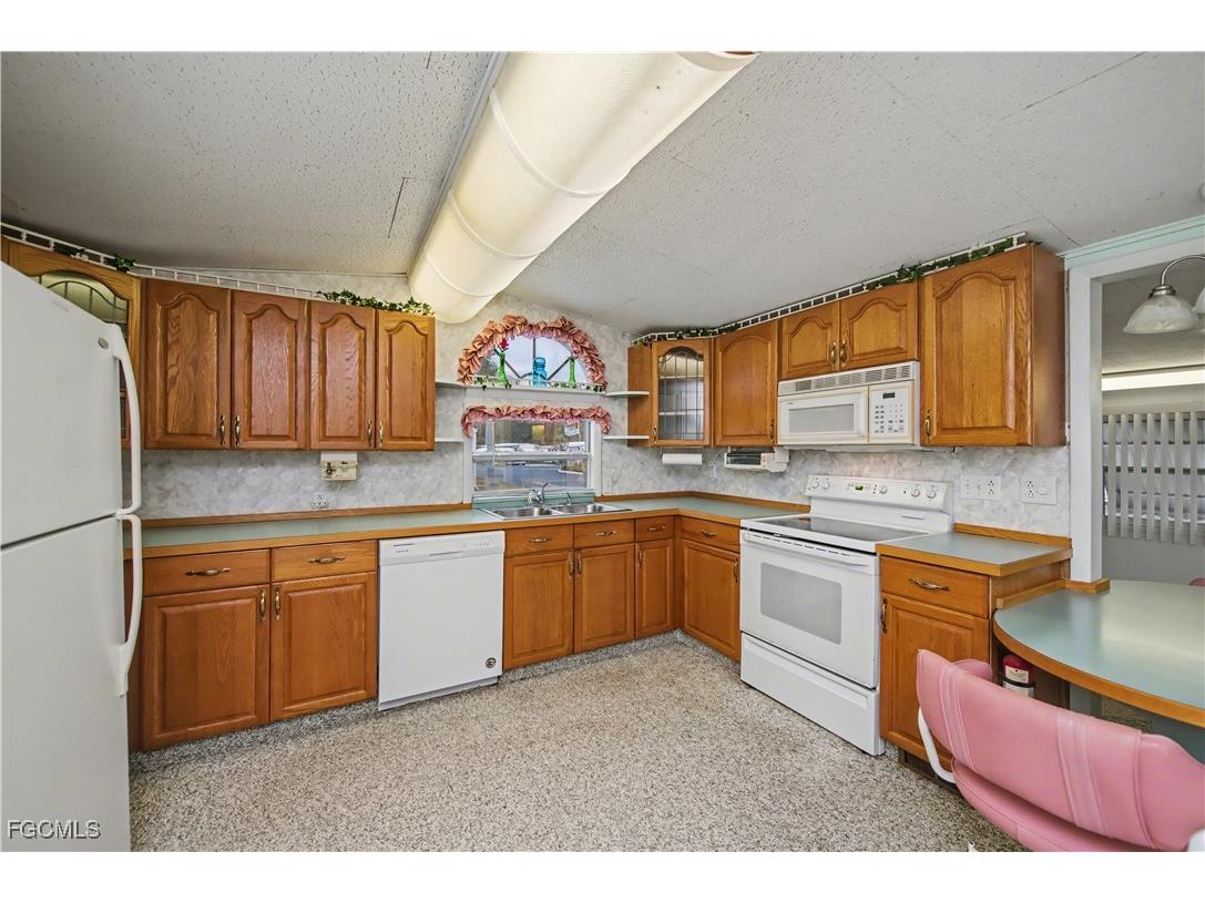 54 La Fonda Lane North Fort Myers FL 33903 2026002746 image10