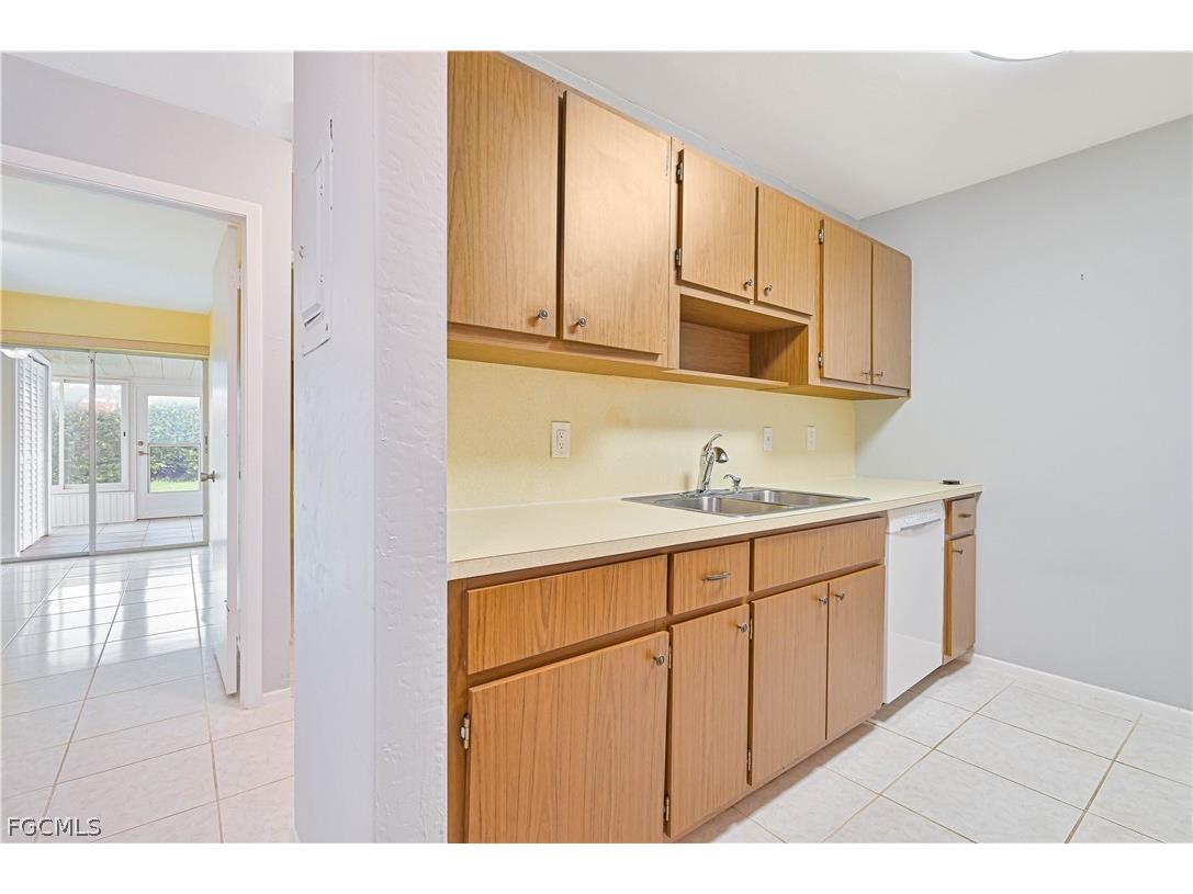 54 Laconia Court Fort Myers FL 33919 2026007779 image14