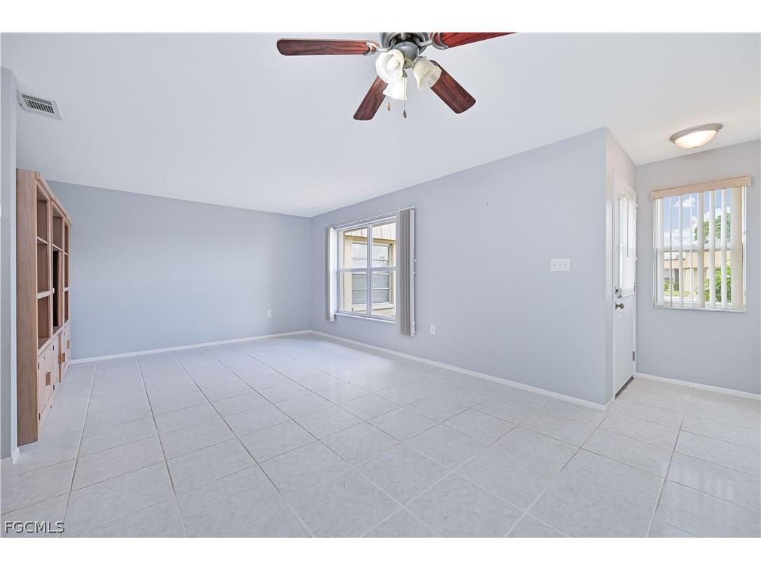 54 Laconia Court Fort Myers FL 33919 2026007779 image7