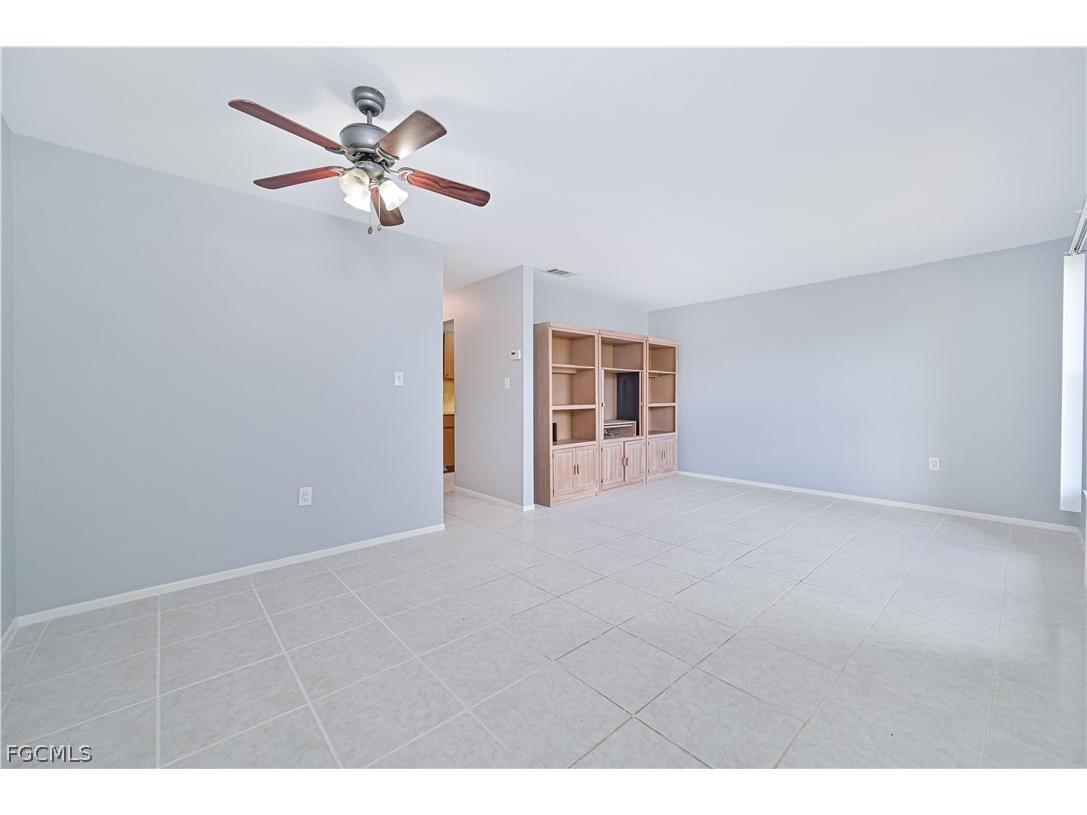 54 Laconia Court Fort Myers FL 33919 2026007779 image8