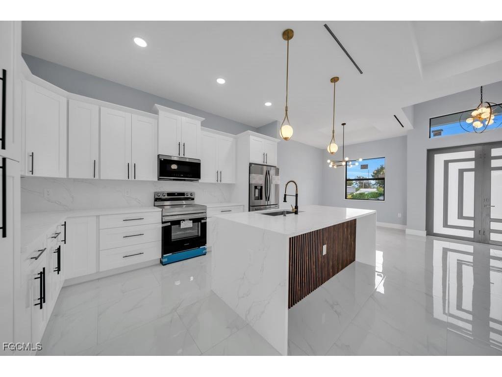 54 Tena Avenue S Lehigh Acres FL 33976 2025016040 image9