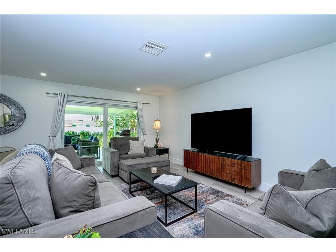 540 102nd Avenue N Naples FL 34108 225072817 image16