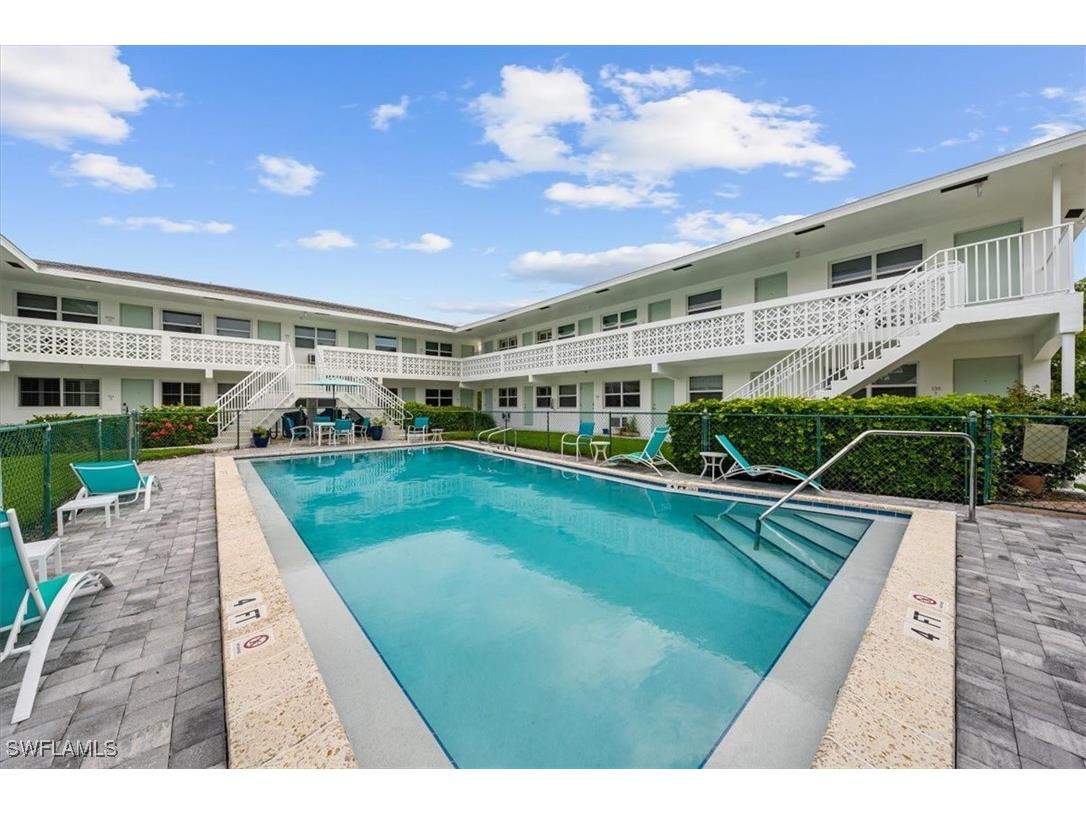 540 4th Avenue S #13 Naples FL 34102 225076327 image16