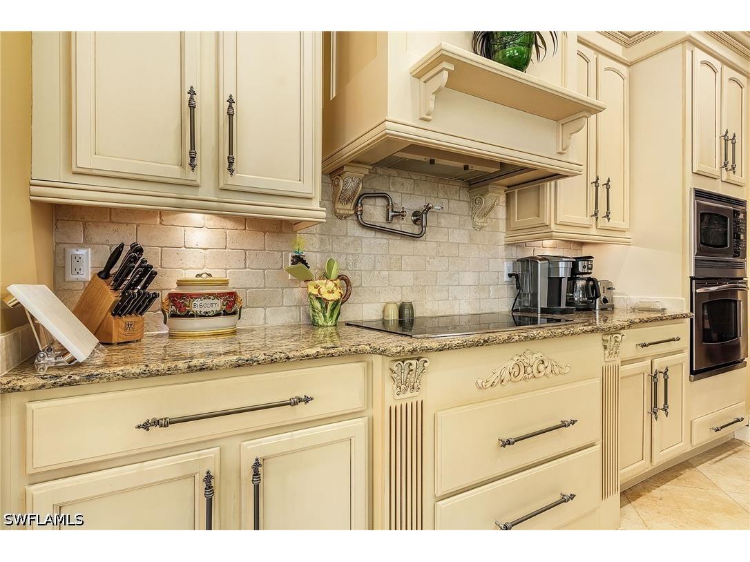 540 Snell Court Marco Island FL 34145 226015737 image4