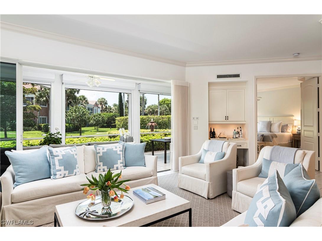 540 Via Veneto #101 Naples FL 34108 223039671 image1