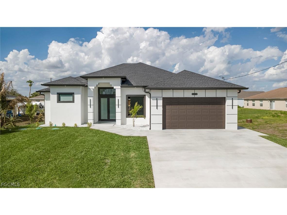 5402 6th Street W Lehigh Acres FL 33971 2026010634 image1