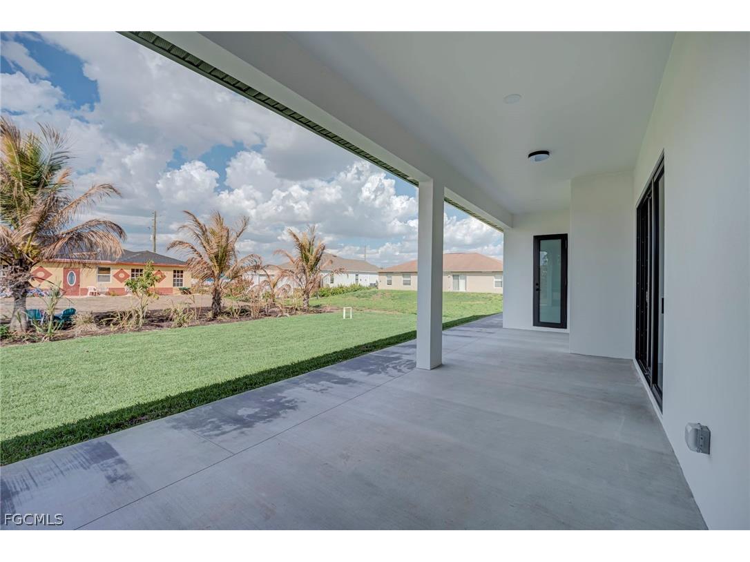 5402 6th Street W Lehigh Acres FL 33971 2026010634 image25