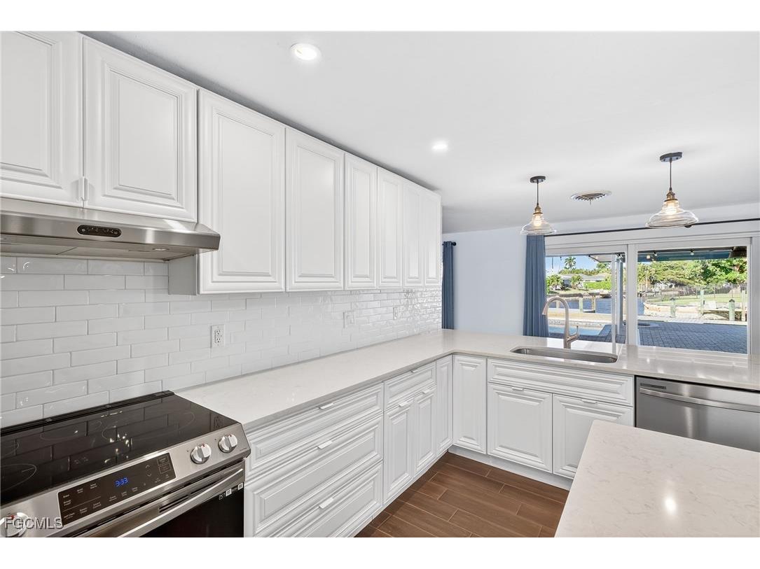 541 Bayside Drive Fort Myers FL 33919 2026003247 image11