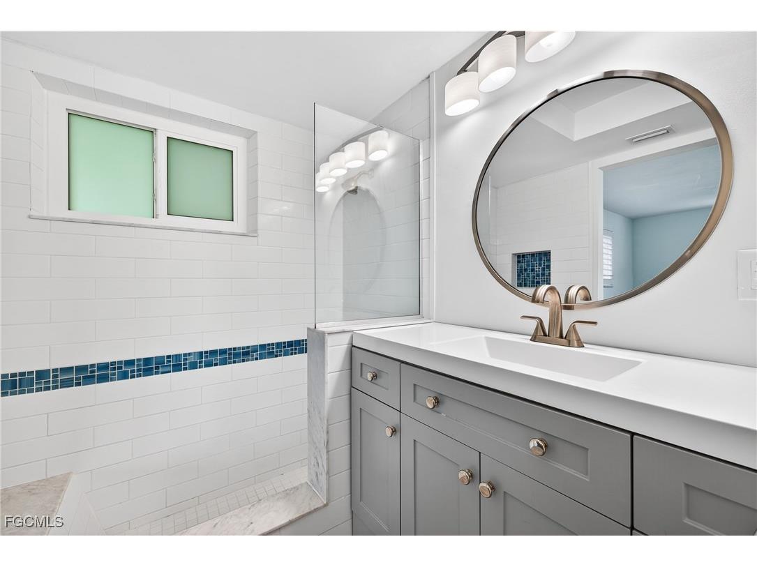 541 Bayside Drive Fort Myers FL 33919 2026003247 image14
