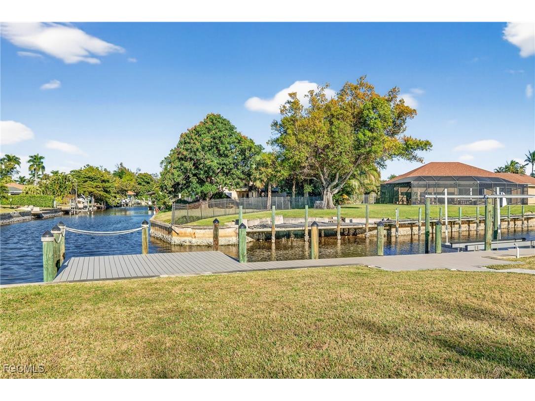 541 Bayside Drive Fort Myers FL 33919 2026003247 image26