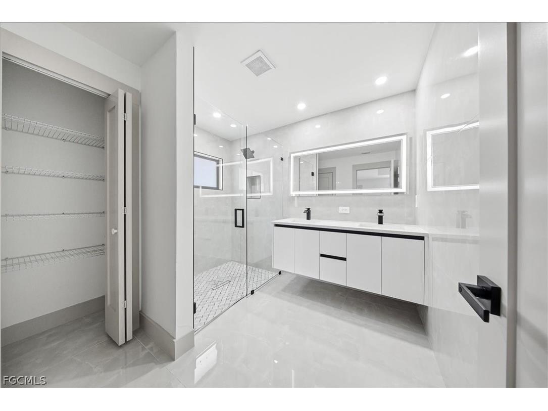 541 Chalet Avenue S Lehigh Acres FL 33974 2026011983 image19