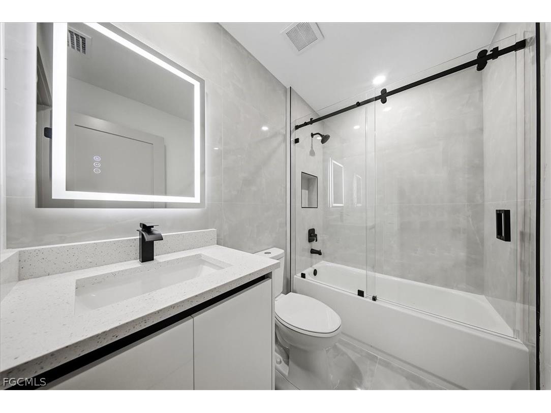 541 Chalet Avenue S Lehigh Acres FL 33974 2026011983 image30