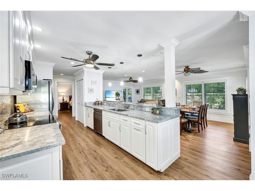 541 Club Side Drive #541 Naples FL 34110 225078838 image12