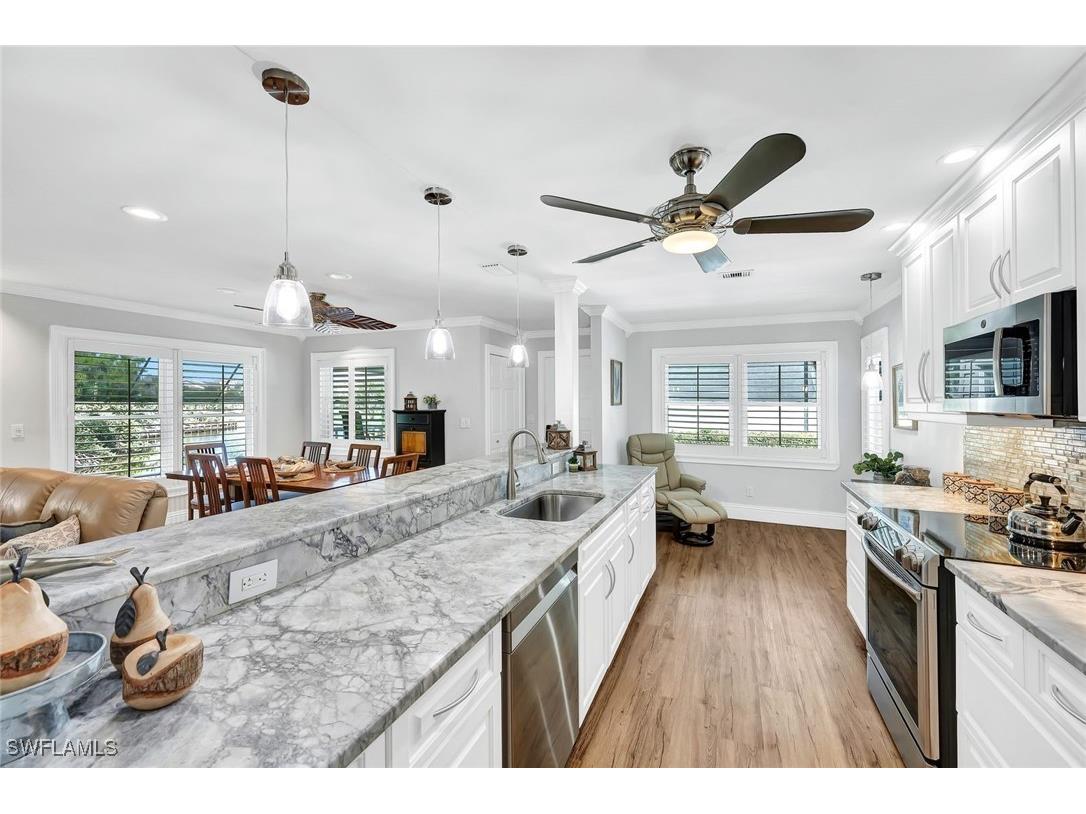 541 Club Side Drive #541 Naples FL 34110 225078838 image16