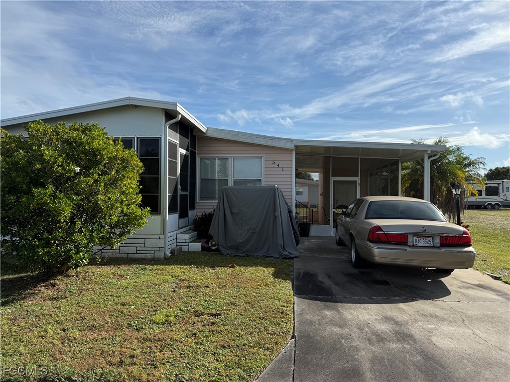 541 Freedom Street North Fort Myers FL 33917 2025025339 image2