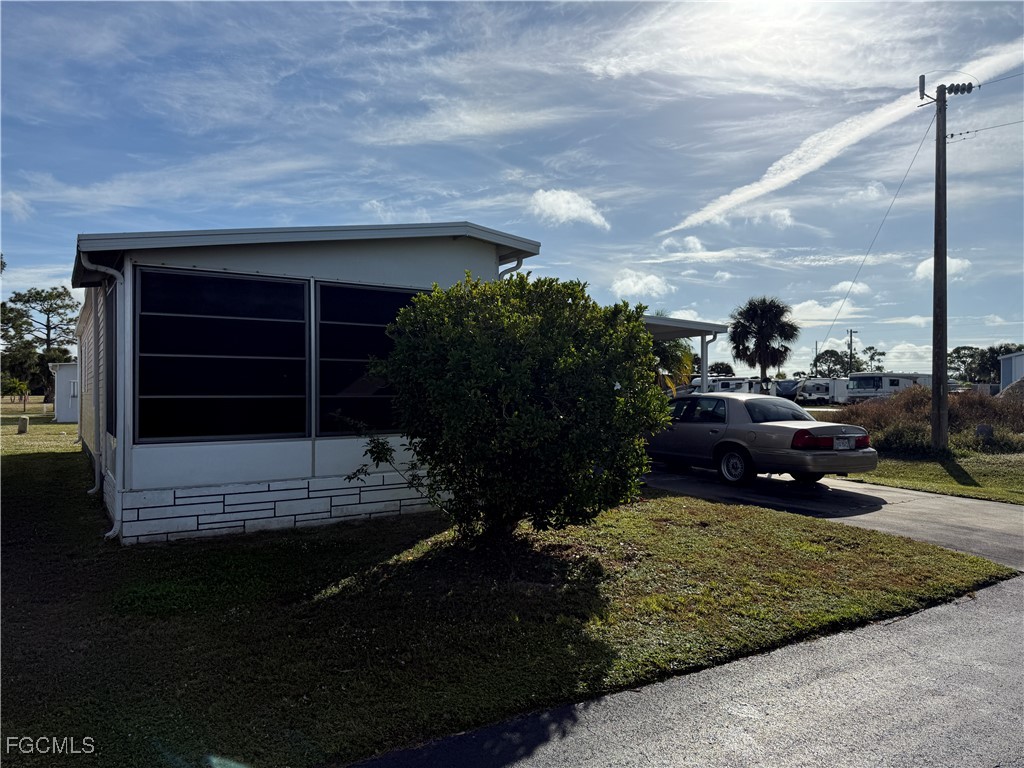 541 Freedom Street North Fort Myers FL 33917 2025025339 image22