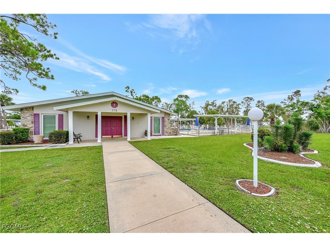 541 Freedom Street North Fort Myers FL 33917 2025025339 image24