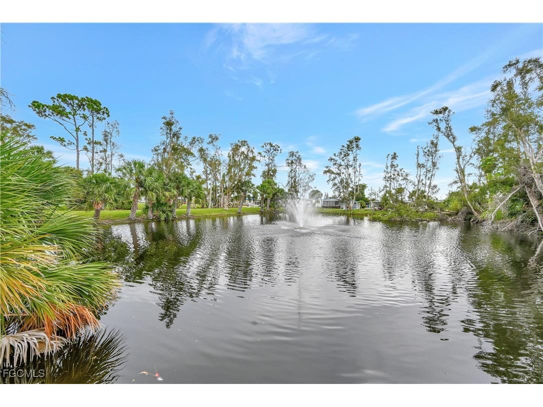 541 Freedom Street North Fort Myers FL 33917 2025025339 image27