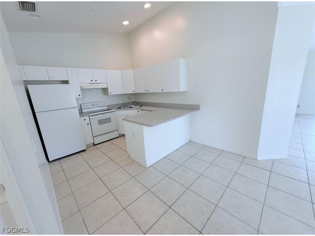 541 Hancock Bridge Parkway Cape Coral FL 33990 2026013410 image9