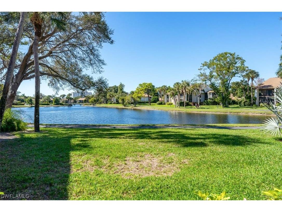 541 Lake Louise Circle #6-104 Naples FL 34110 224011162 image1