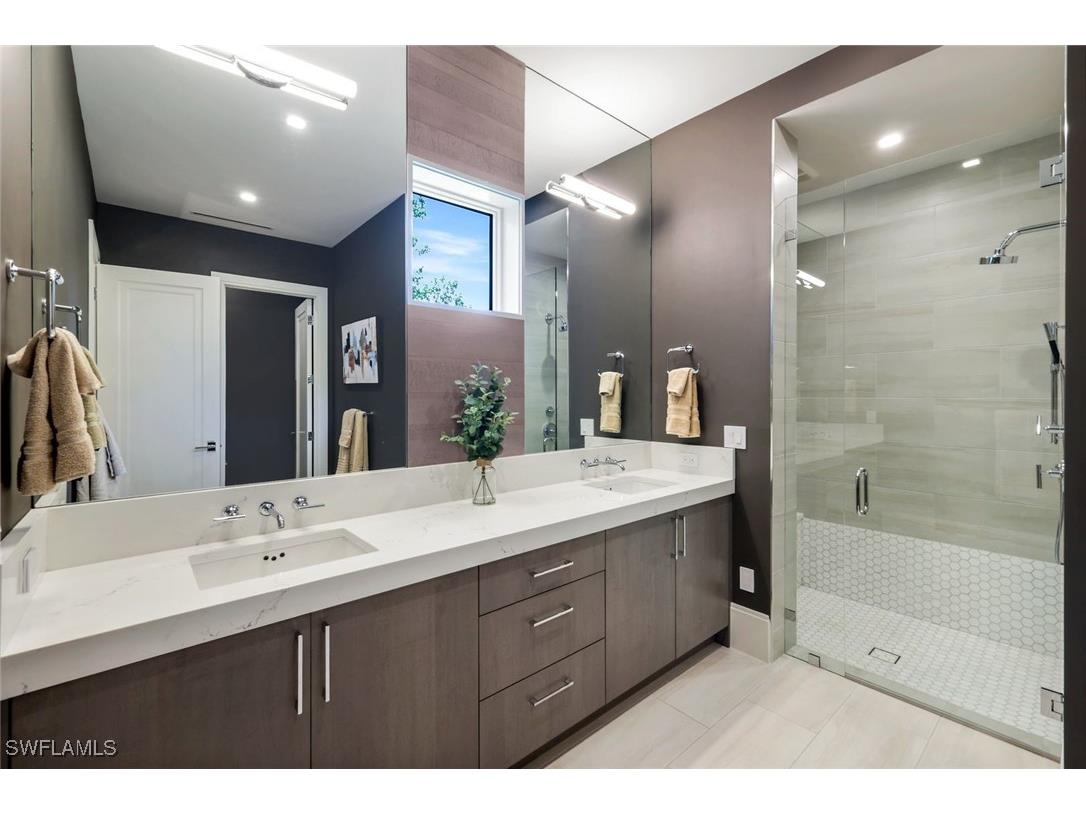 541 Whispering Pine Court Naples FL 34103 225047112 image32