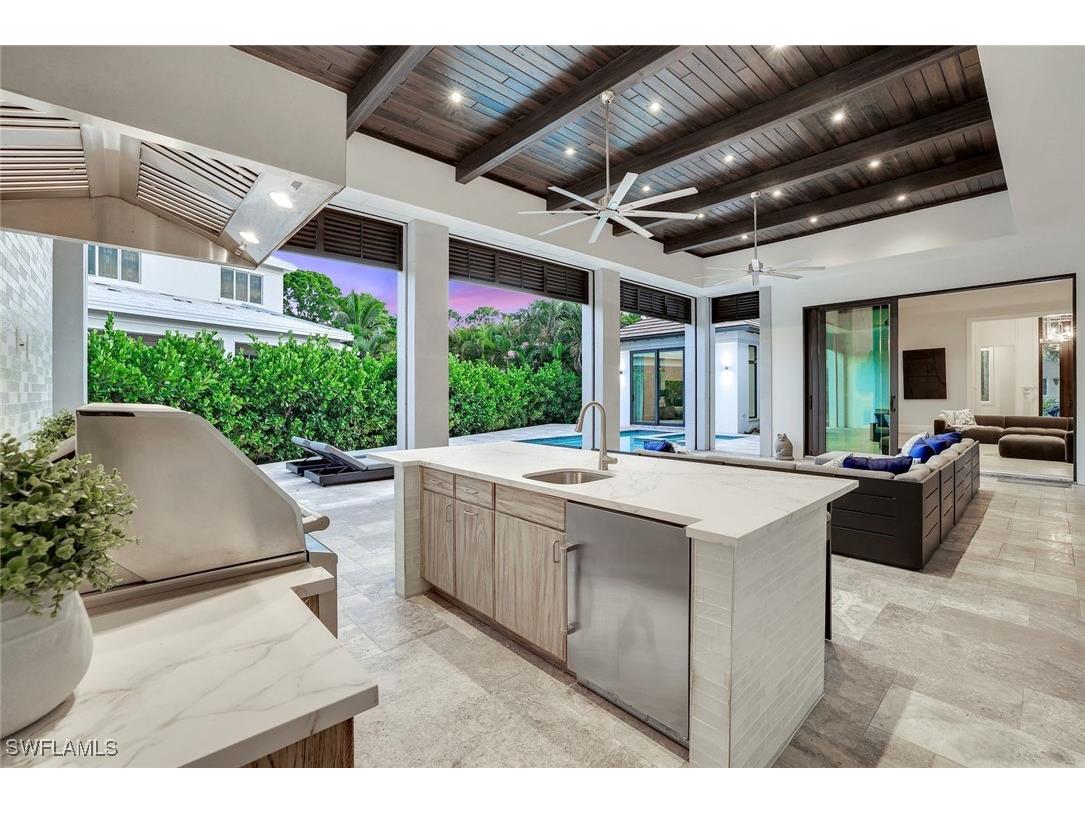 541 Whispering Pine Court Naples FL 34103 225047112 image5