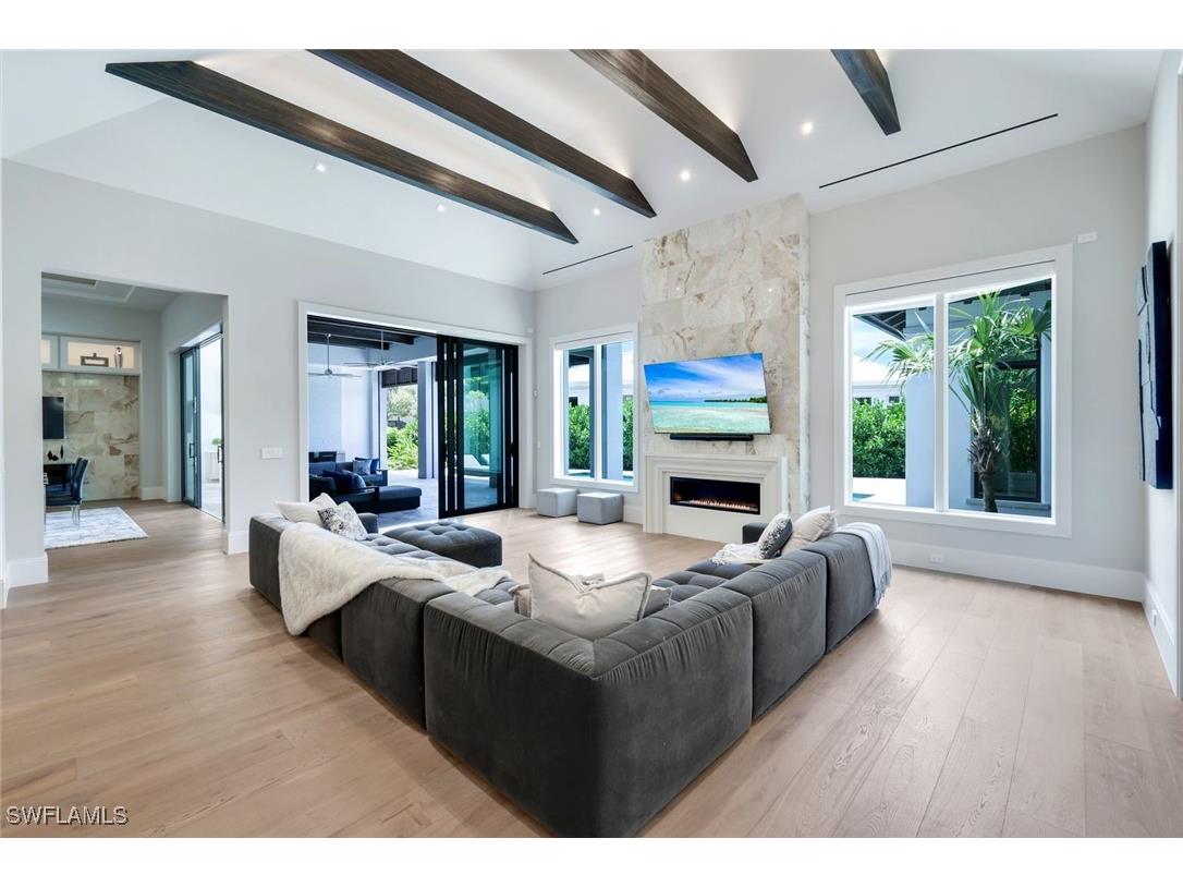 541 Whispering Pine Court Naples FL 34103 225047112 image7