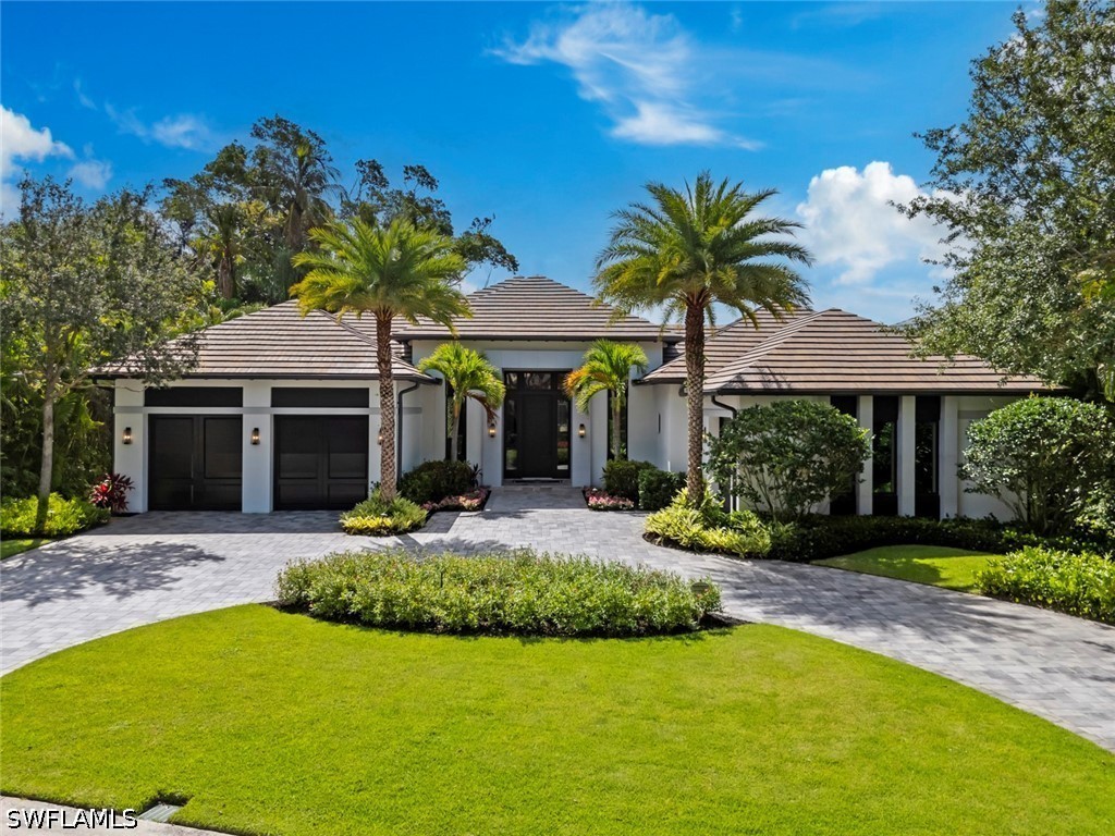 541 Whispering Pine Court Naples FL 34103 226021418 image1
