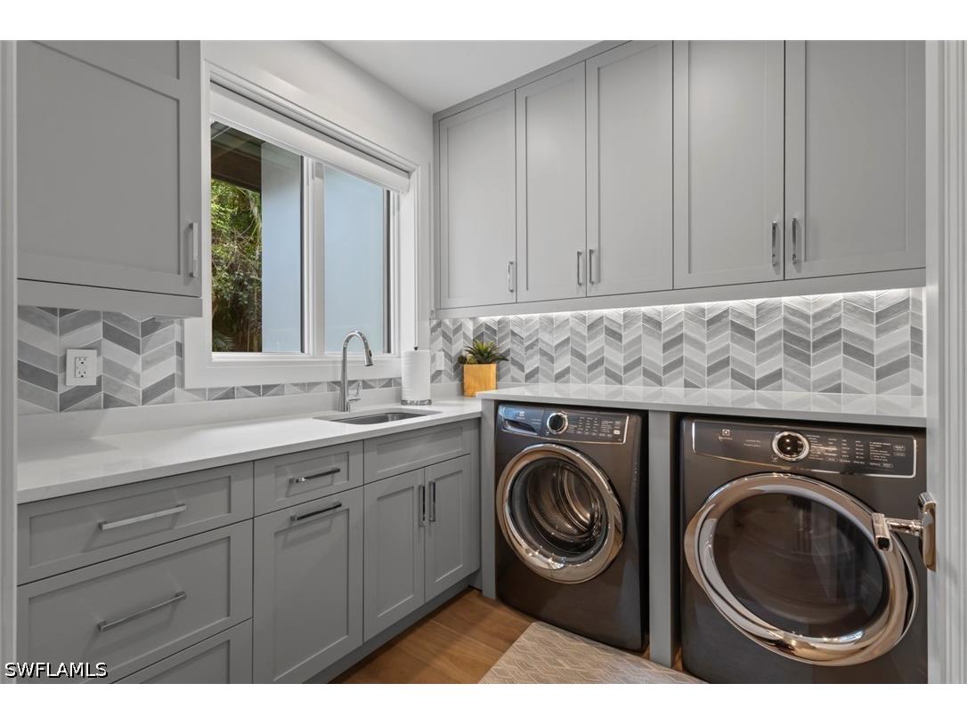 541 Whispering Pine Court Naples FL 34103 226021418 image32