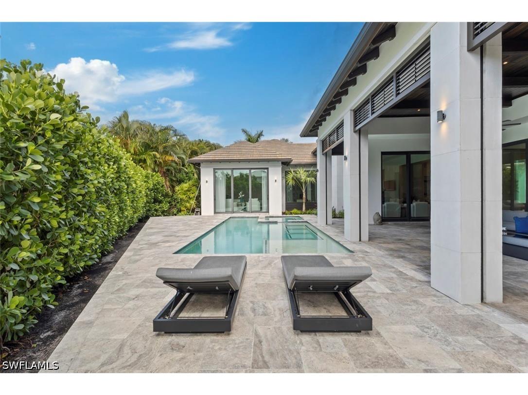 541 Whispering Pine Court Naples FL 34103 226021418 image37