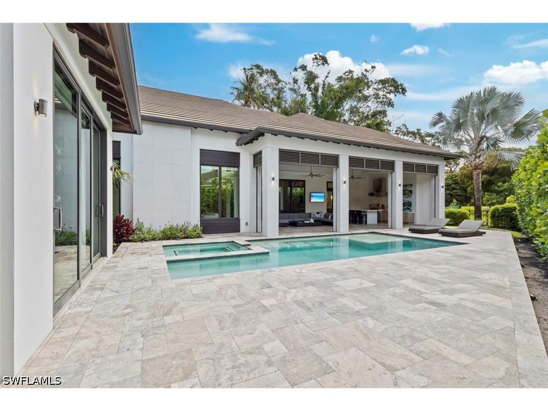 541 Whispering Pine Court Naples FL 34103 226021418 image38