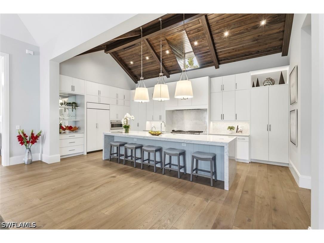 541 Whispering Pine Court Naples FL 34103 226021418 image8