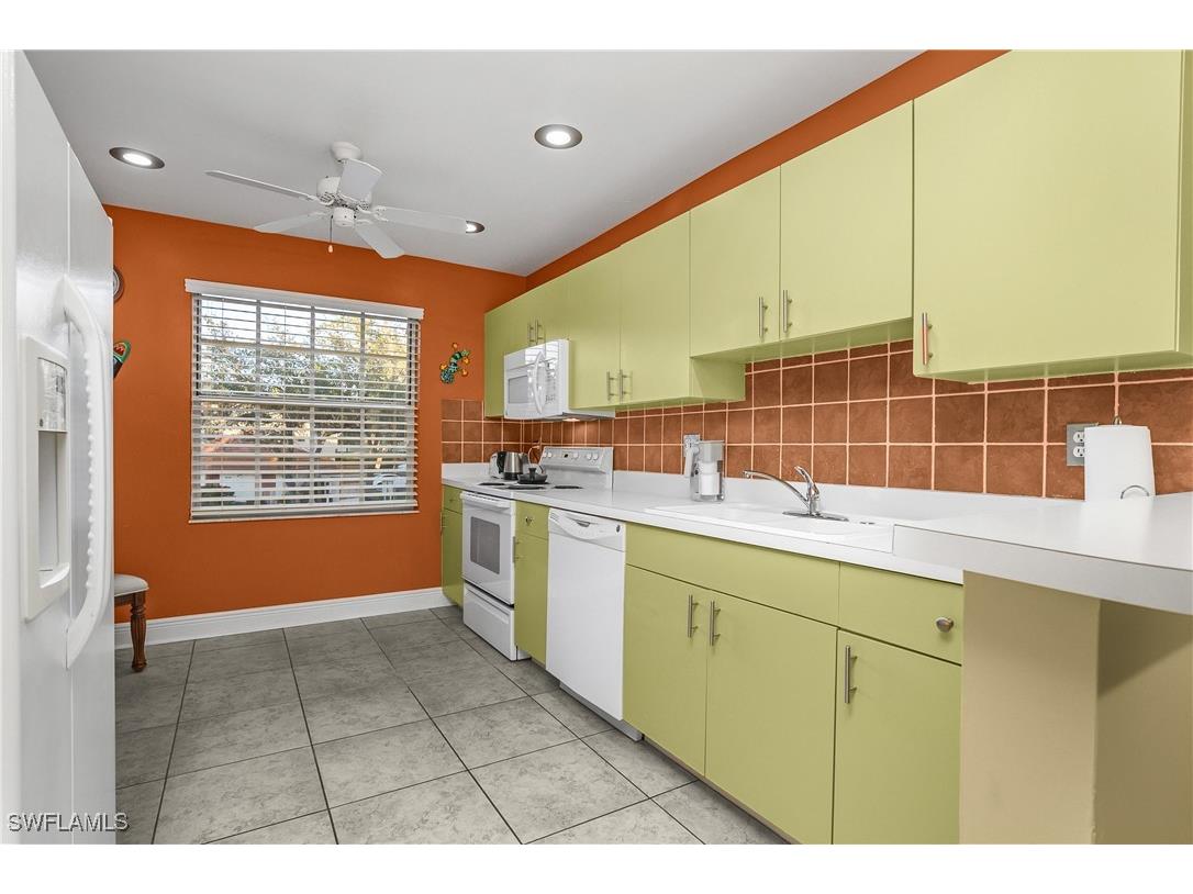 541 Windsor Square #202 Naples FL 34104 226001692 image13