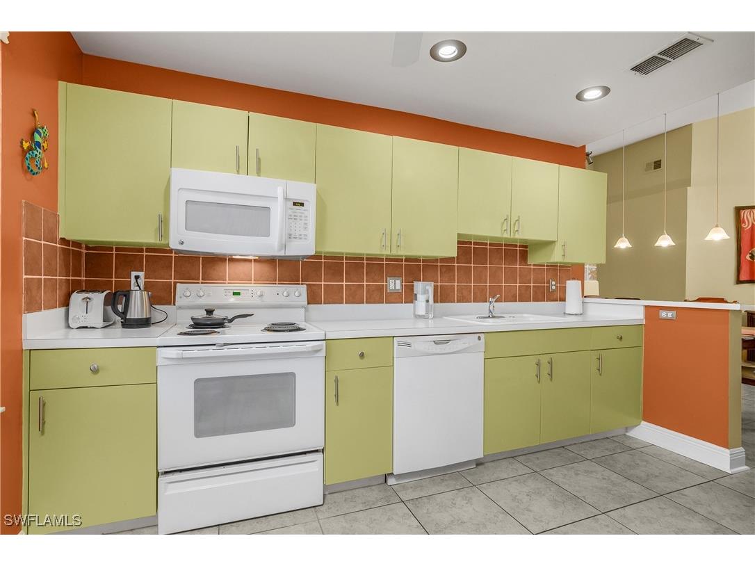 541 Windsor Square #202 Naples FL 34104 226001692 image15