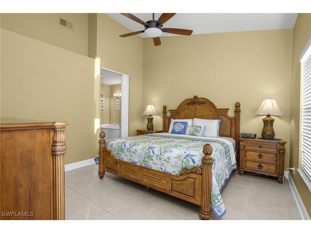 541 Windsor Square #202 Naples FL 34104 226001692 image17