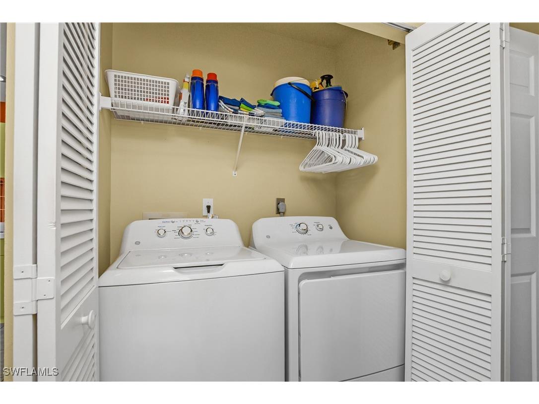 541 Windsor Square #202 Naples FL 34104 226001692 image24