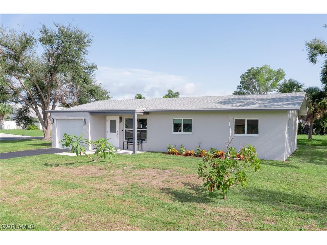 5411 Baylor Lane Fort Myers FL 33908 223057020 image1