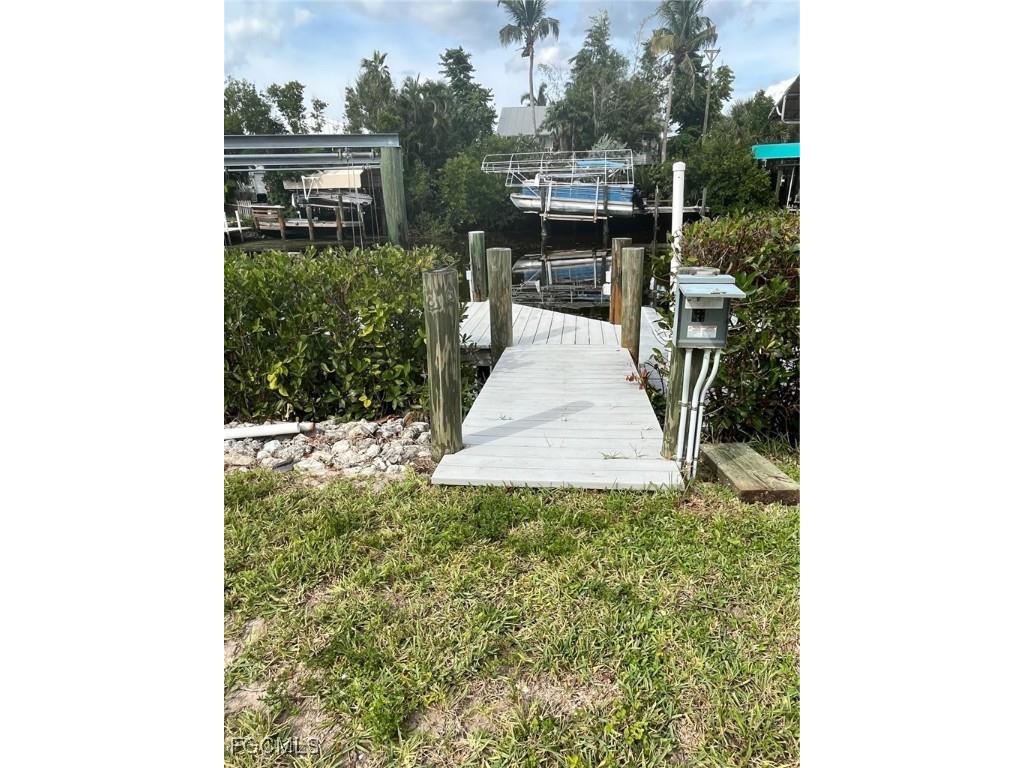 5414 Martin Cove Bokeelia FL 33922 2025009853 image10