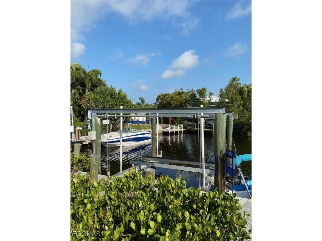 5414 Martin Cove Bokeelia FL 33922 2025009853 image15